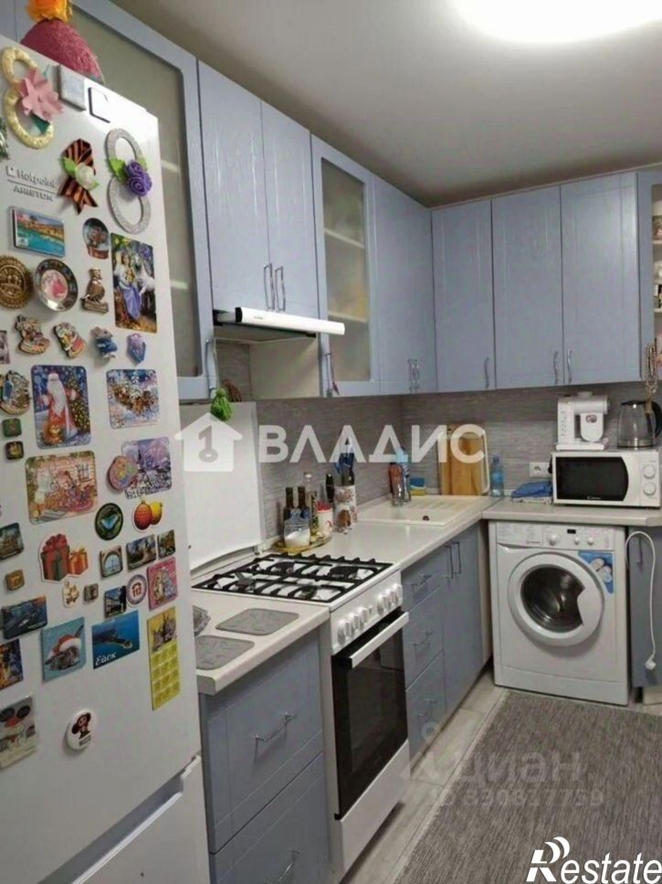 2-комн квартира Новгородская улица, 32,  д. 32
