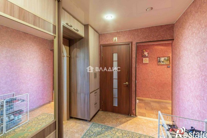 3-комн квартира улица Безыменского, 9Б,  д. 9Б