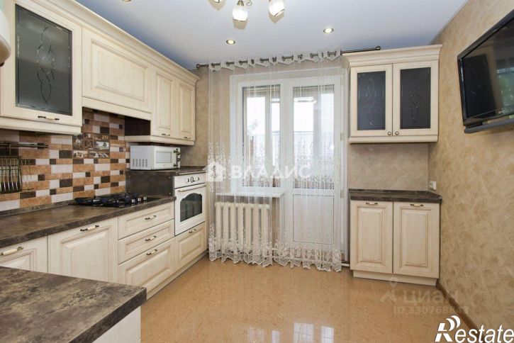 3-комн квартира ул Юбилейная, 2,  д. 2