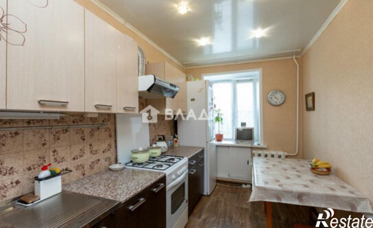 2-комн квартира улица Безыменского, 4А,  д. 4А