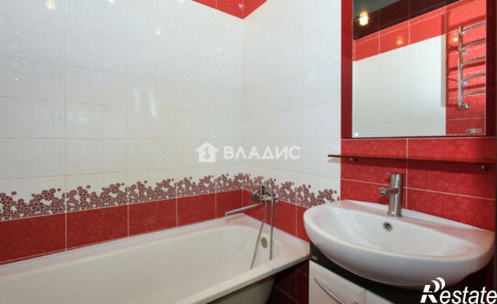 2-комн квартира улица Безыменского, 3А,  д. 3А