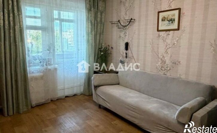 2-комн квартира улица Соколова-Соколёнка, 3,  д. 3