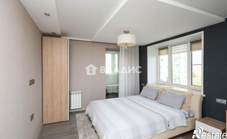 3-комн квартира улица Мира, 2В,  д. 2В