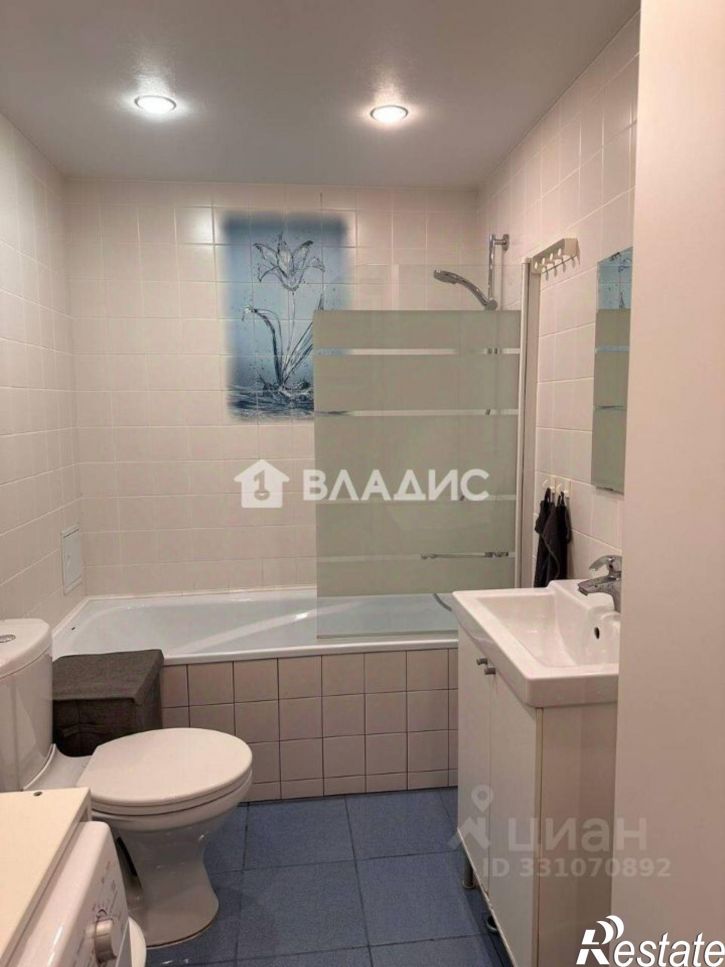 2-комн квартира Центральная улица, 19Ж,  д. 19Ж