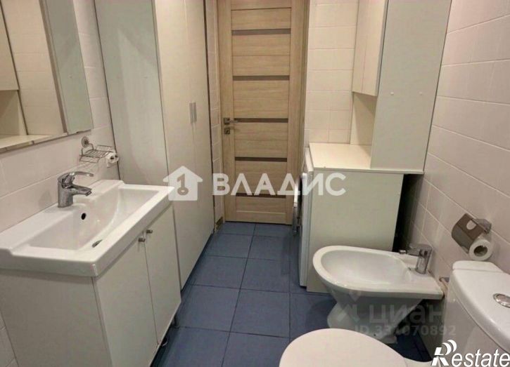 2-комн квартира Центральная улица, 19Ж,  д. 19Ж