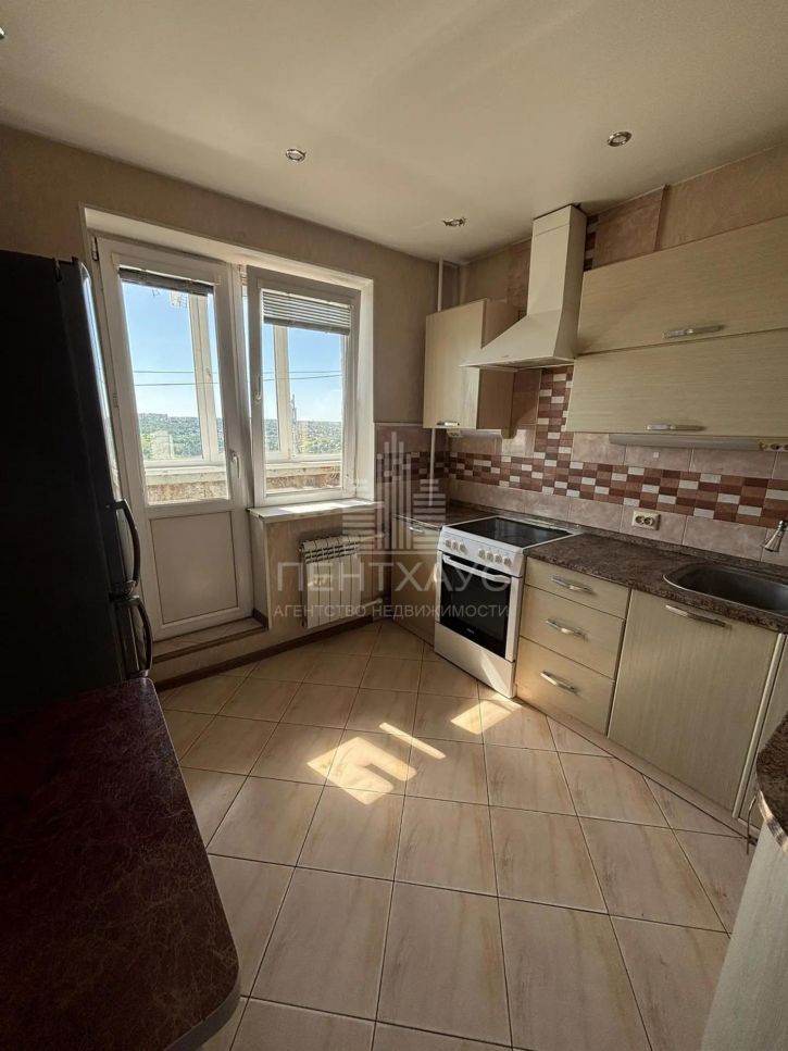 3-комн квартира ул Куйбышева, 40