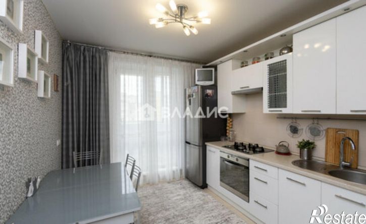 3-комн квартира улица Безыменского, 6А,  д. 6А