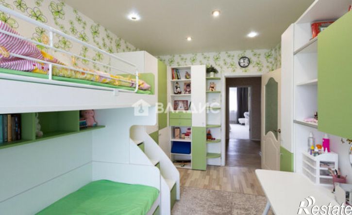 3-комн квартира улица Безыменского, 6А,  д. 6А
