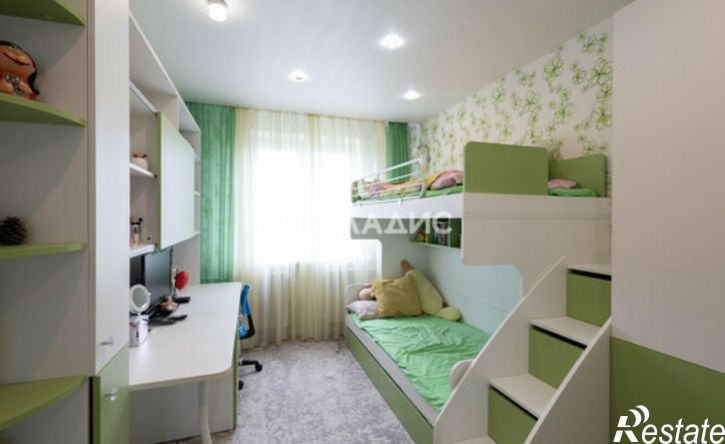 3-комн квартира улица Безыменского, 6А,  д. 6А