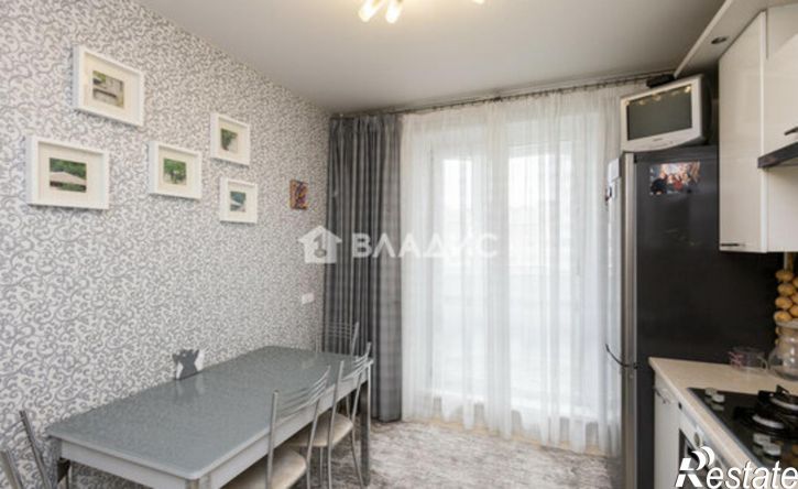 3-комн квартира улица Безыменского, 6А,  д. 6А