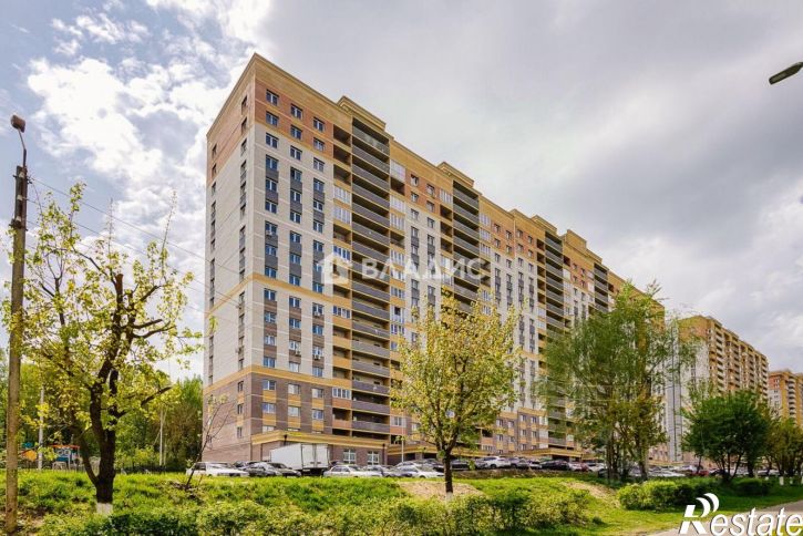 3-комн квартира пр-кт Строителей, 3,  д. 3