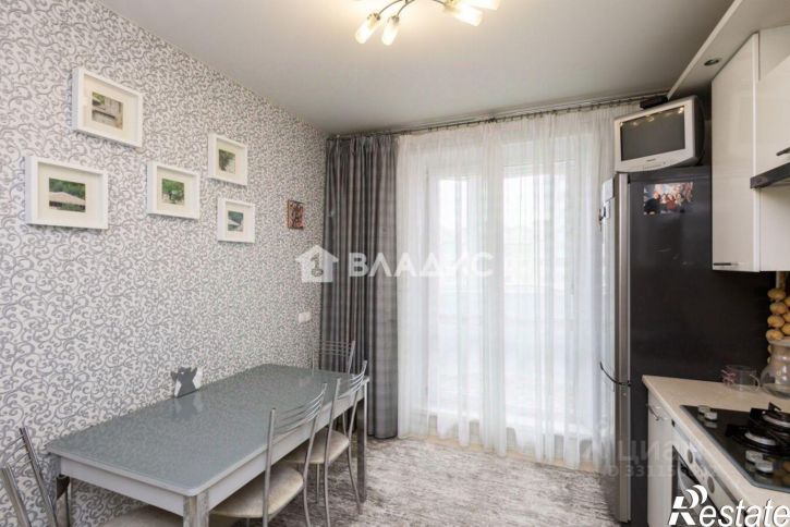 3-комн квартира улица Безыменского, 6А,  д. 6А
