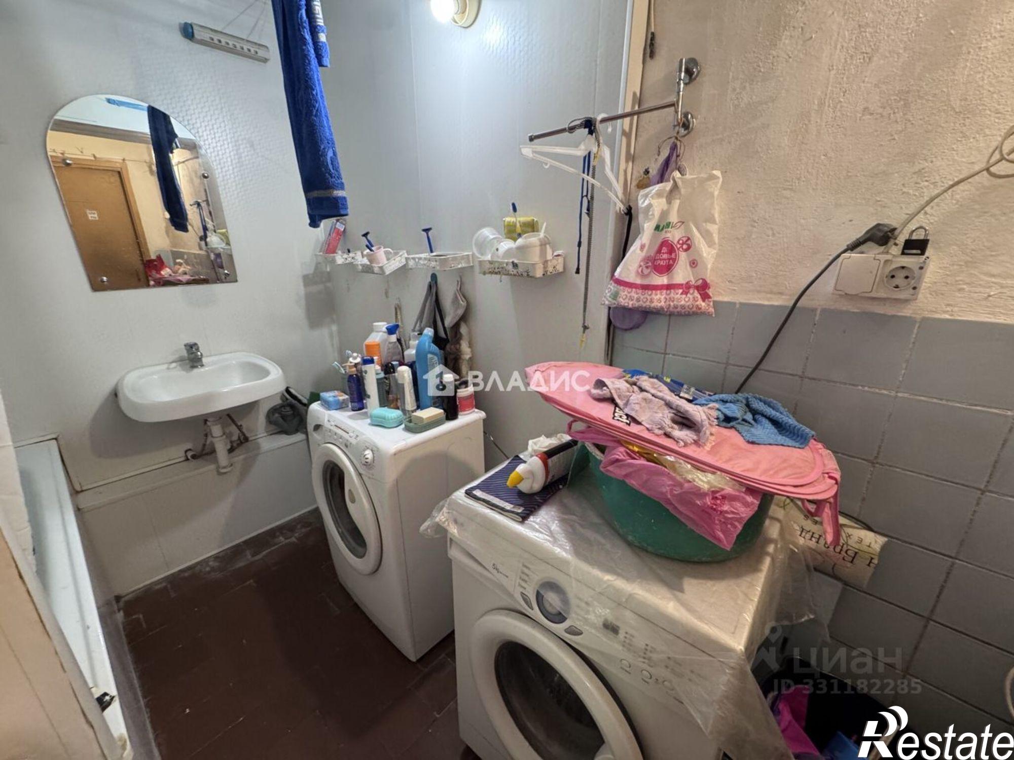 Купить комнату за 1 380 000 рублей на ул Батурина, 37А