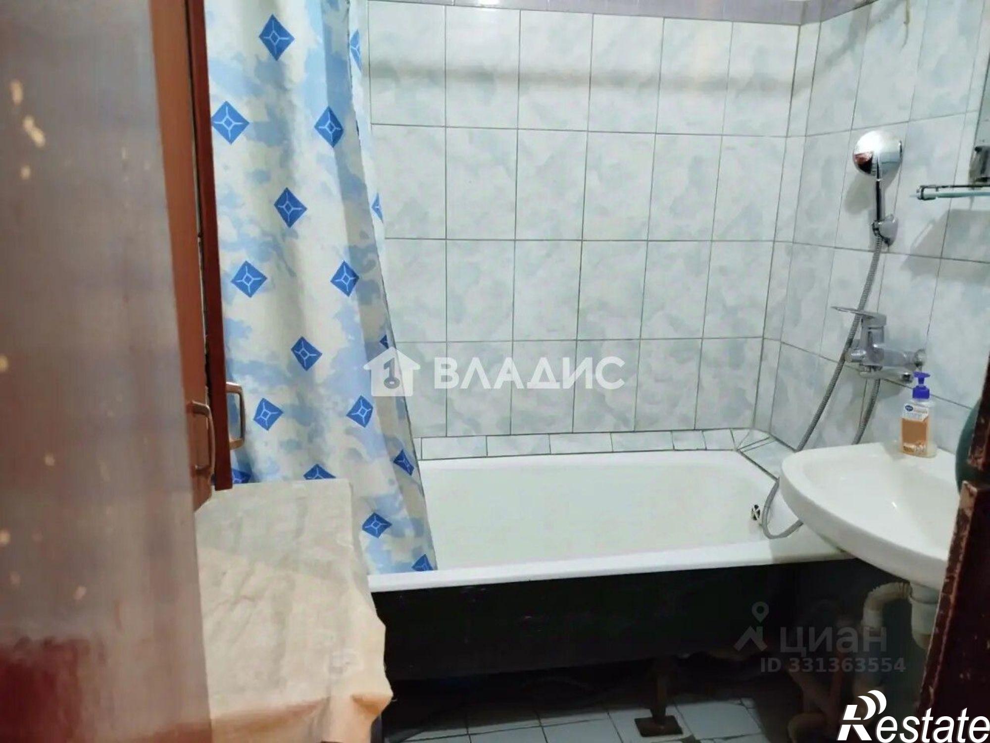 Купить комнату за 2 300 000 рублей на ул Жуковского, 2