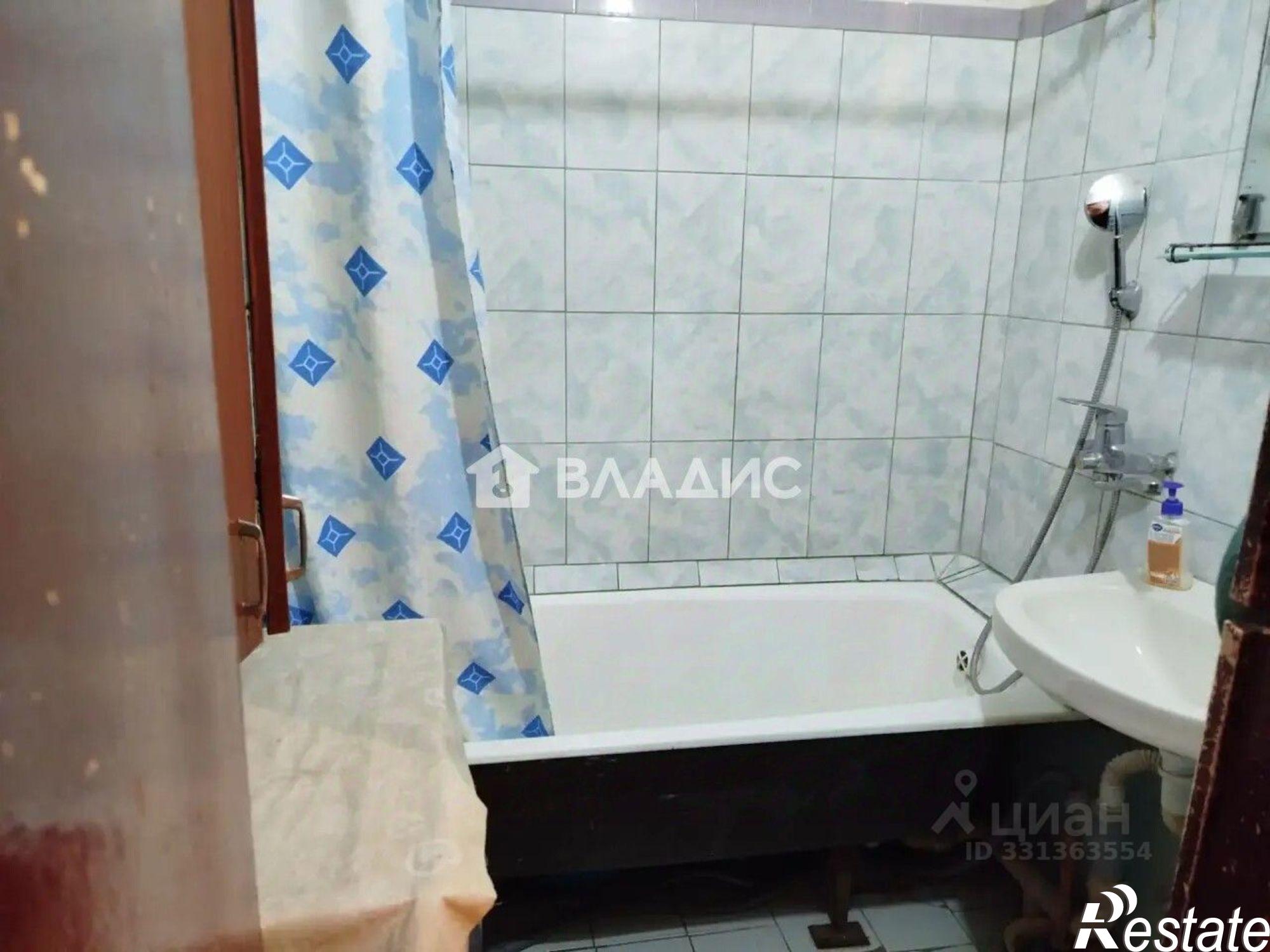 Купить комнату за 2 300 000 рублей на ул Жуковского, 2