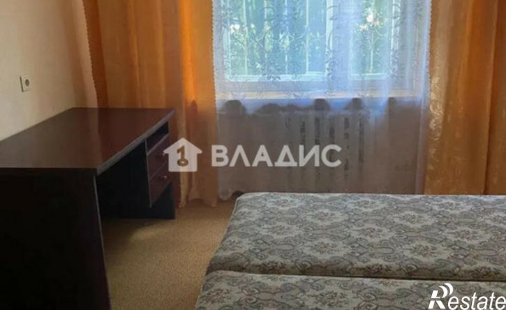 3-комн квартира ул Соколова-Соколенка, 16,  д. 16