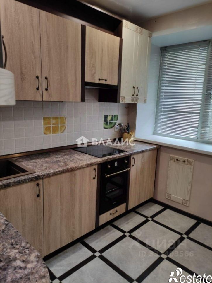 2-комн квартира улица Модорова, 8А,  д. 8А