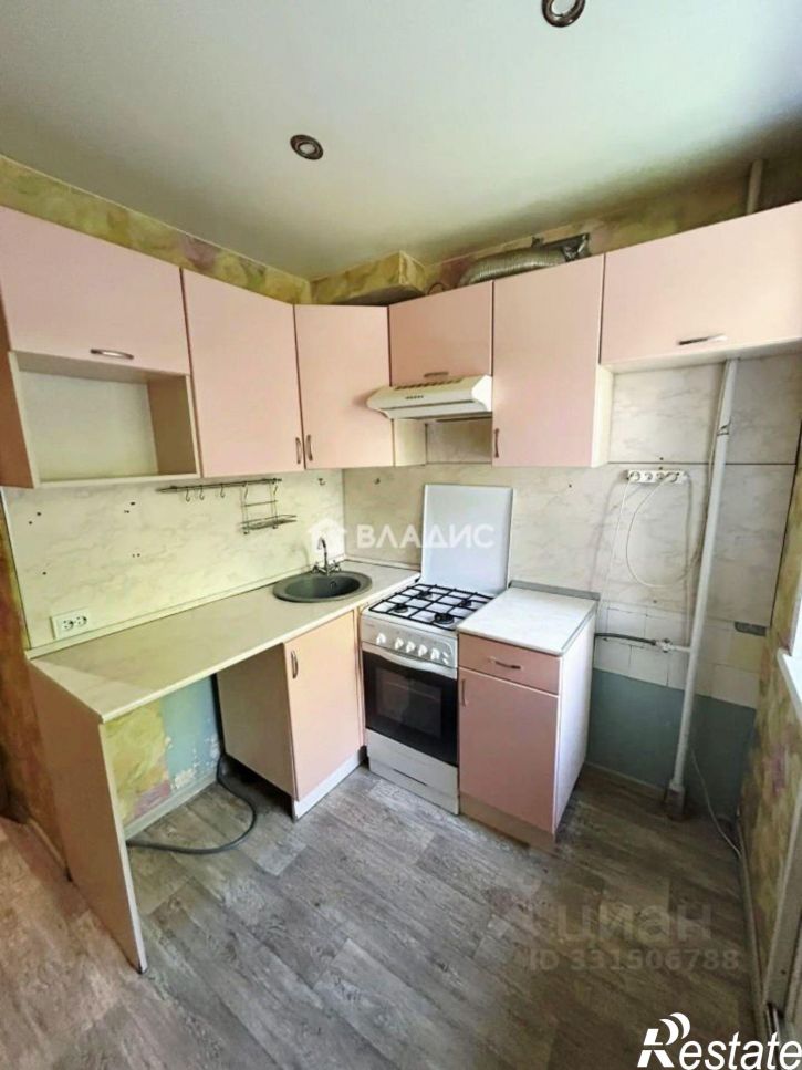 1-комн квартира улица Связи, 3,  д. 3
