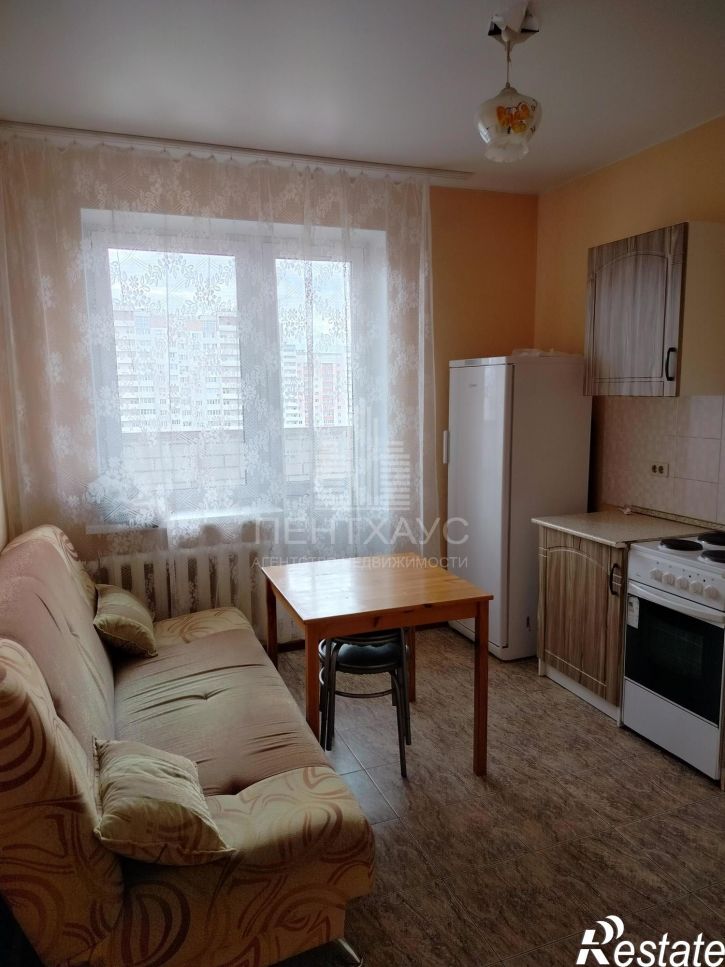 1-комн квартира улица Крайнова, 3А