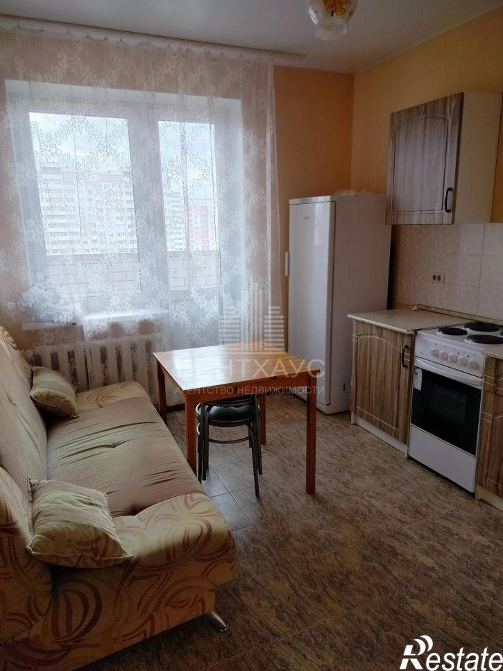 1-комн квартира улица Крайнова, 3А