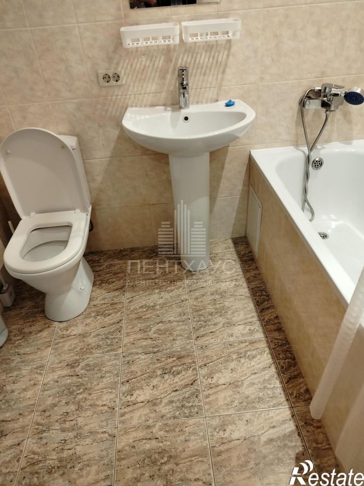 1-комн квартира улица Крайнова, 3А