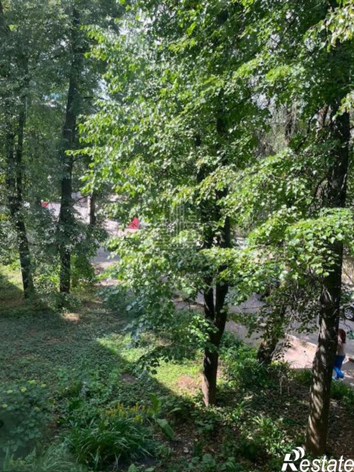 2-комн квартира Стрелецкий г-к, 49