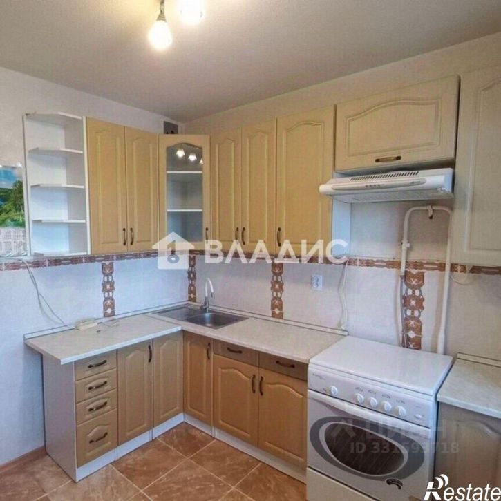 3-комн квартира ул Безыменского, 18а,  д. 18а