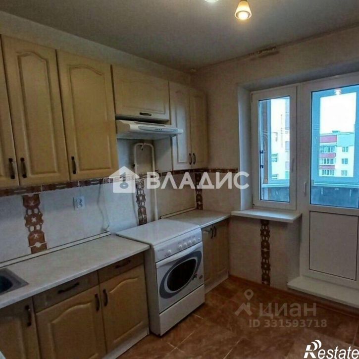 3-комн квартира ул Безыменского, 18а,  д. 18а