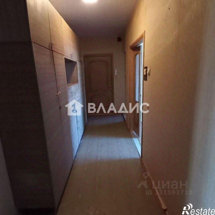 3-комн квартира ул Безыменского, 18а,  д. 18а