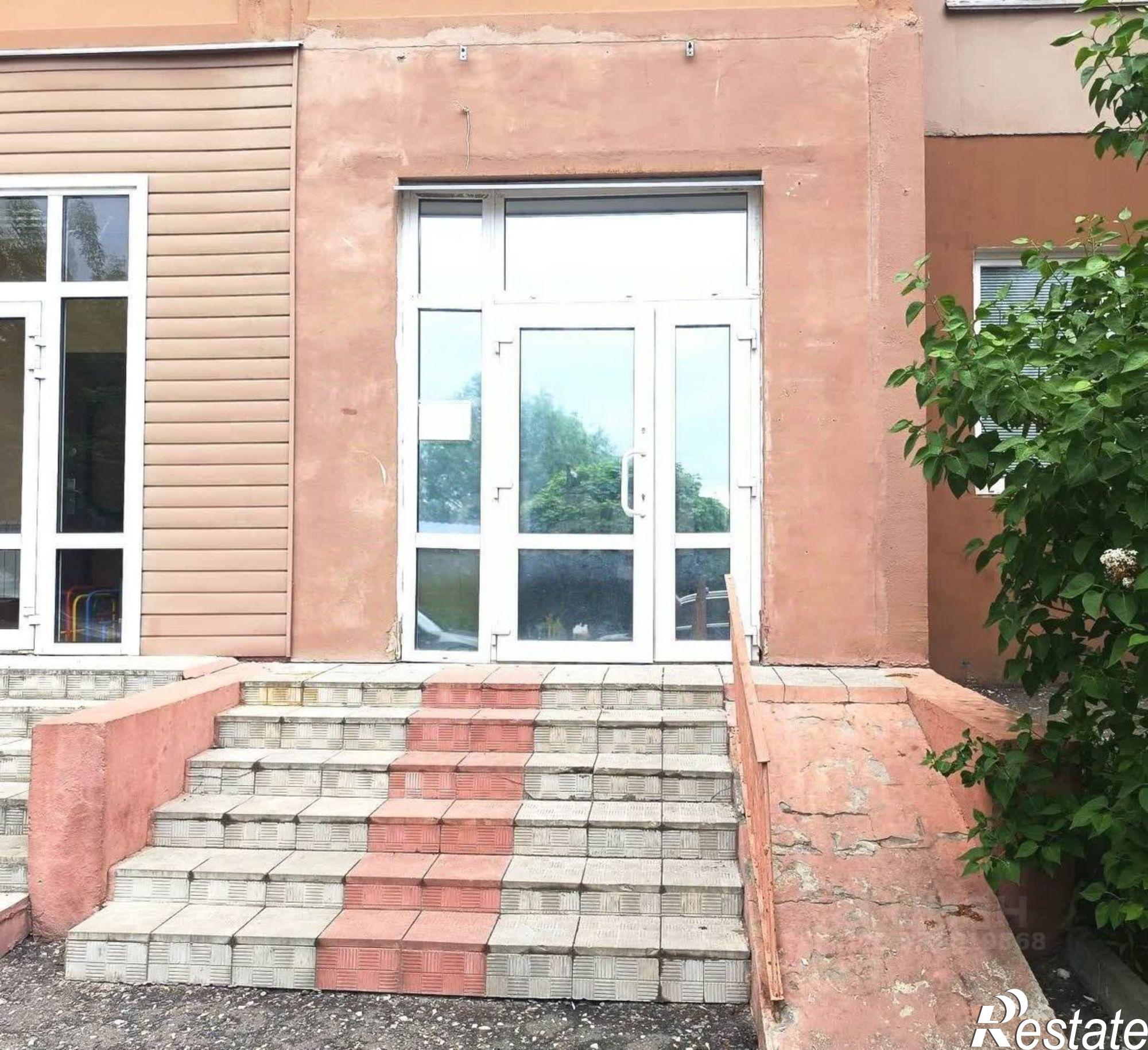 Купить помещение свободного назначения за 2 448 980 рублей на улица Фатьянова, 16