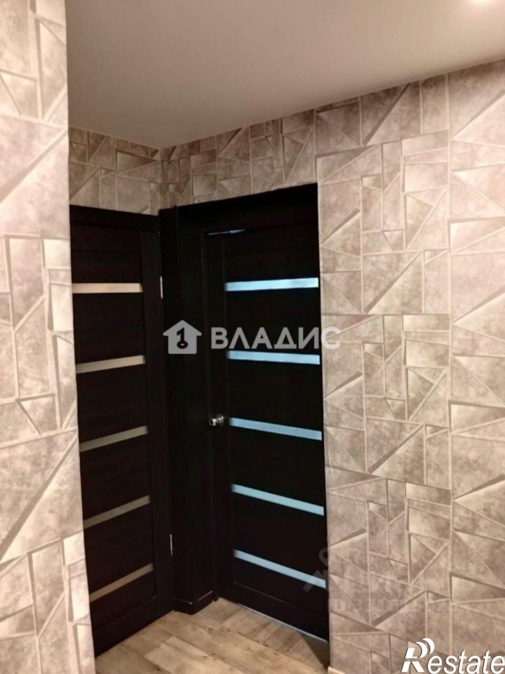 2-комн квартира Институтский г-к, 11,  д. 11