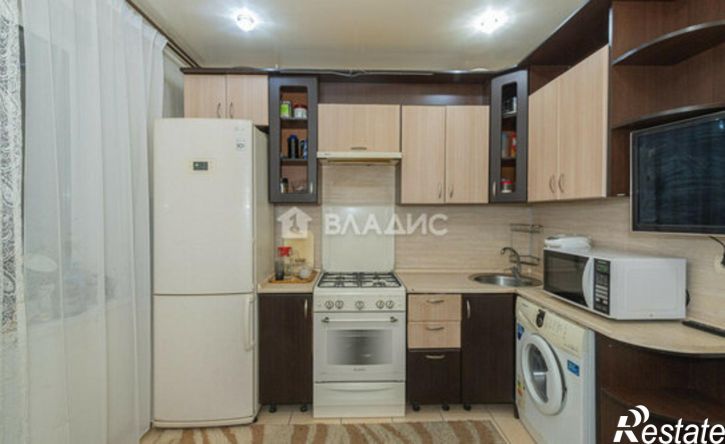 2-комн квартира ул Безыменского, 8,  д. 8