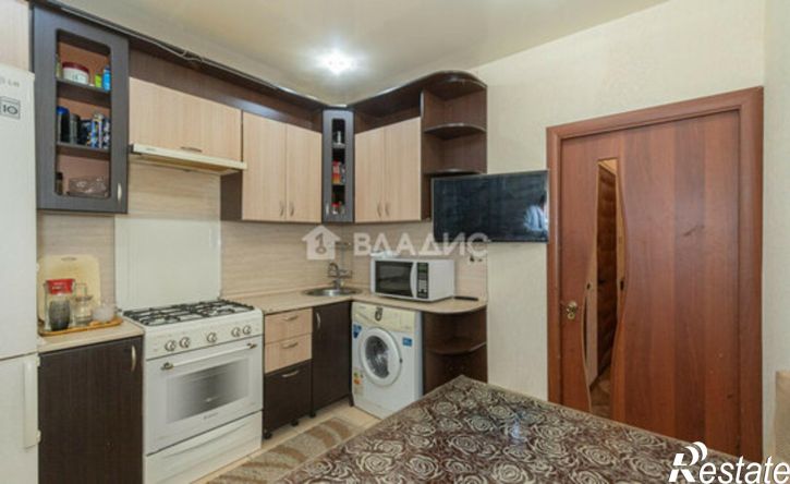 2-комн квартира ул Безыменского, 8,  д. 8