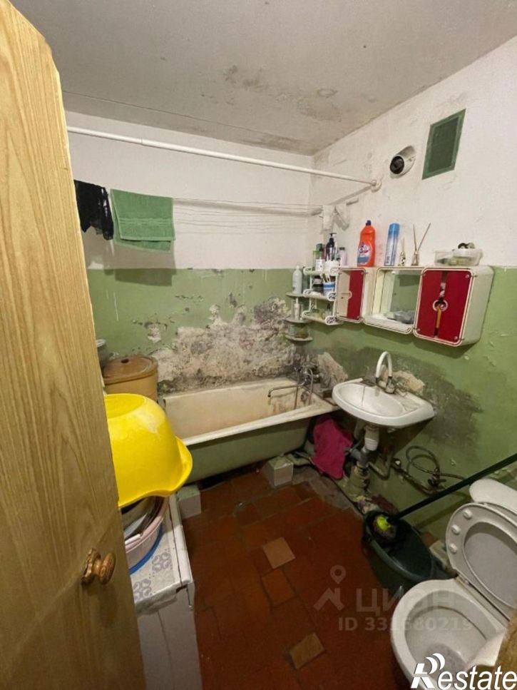 Комната ул Батурина, 37,  д. 37