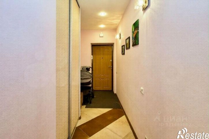 2-комн квартира ул Крайнова, 4,  д. 4