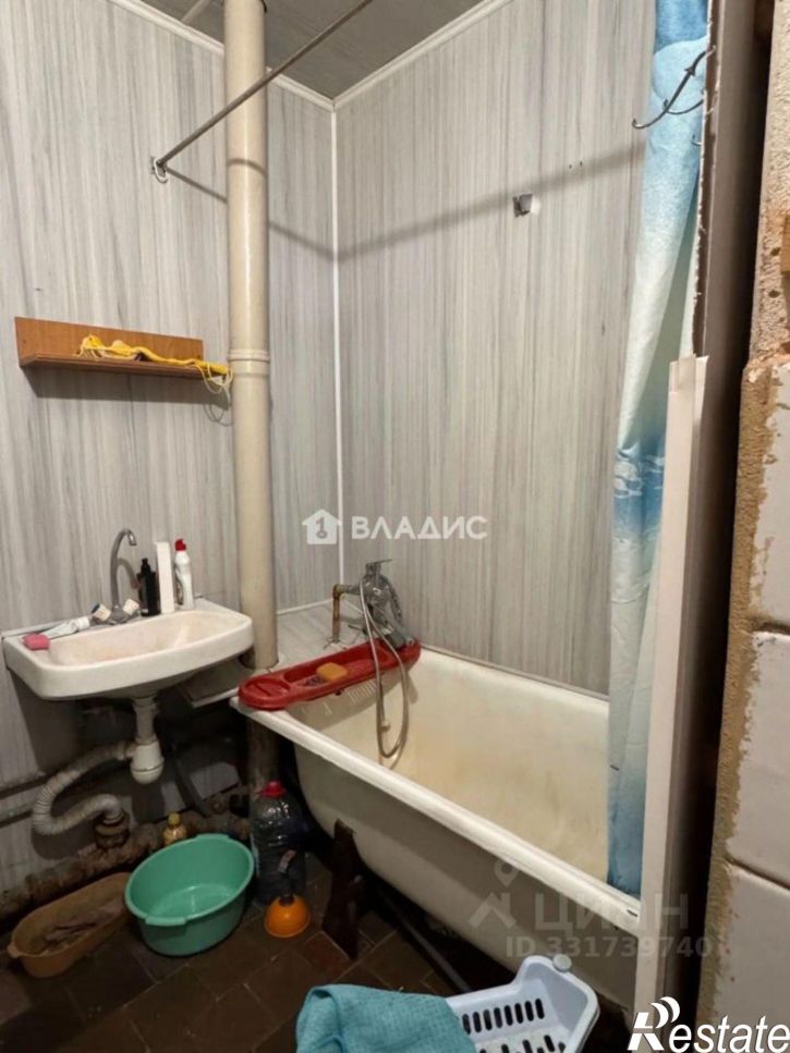 Комната ул Батурина, 37А,  д. 37А