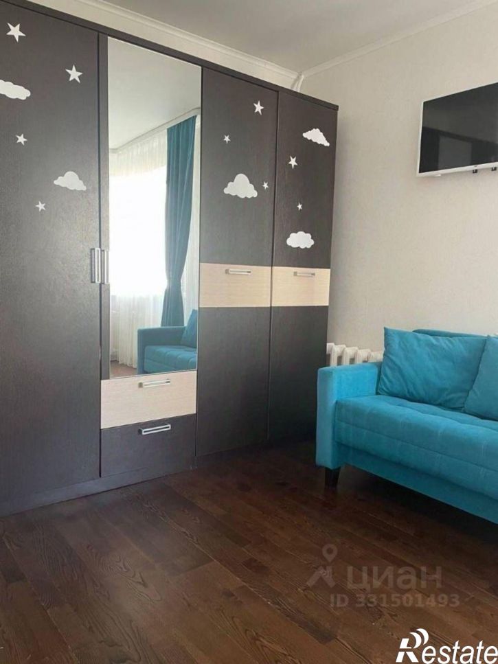 3-комн квартира ул Гвардейская, 15,  д. 15