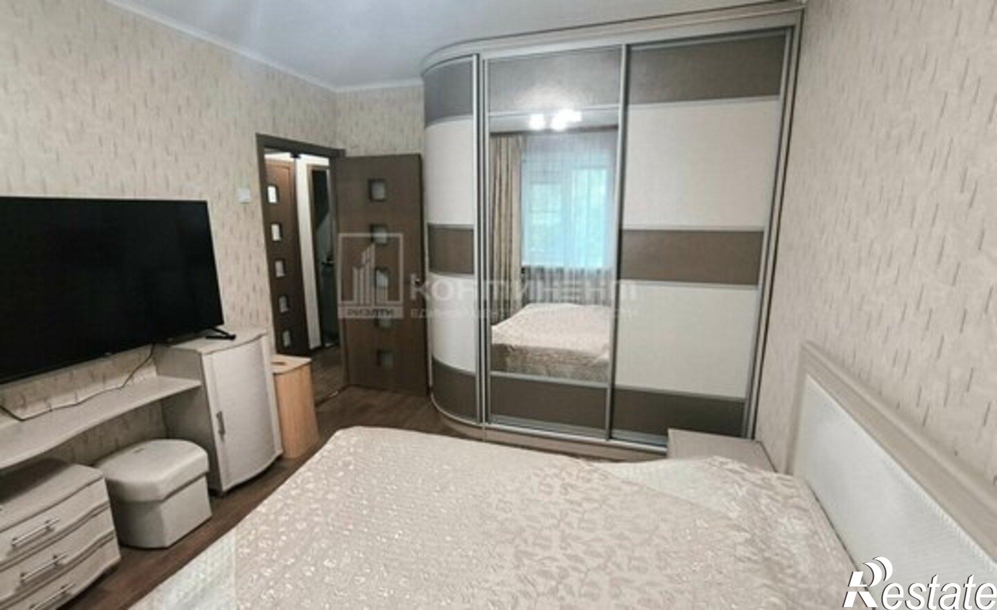 Купить квартиру за 7 100 000 рублей на пр-кт Строителей, 40