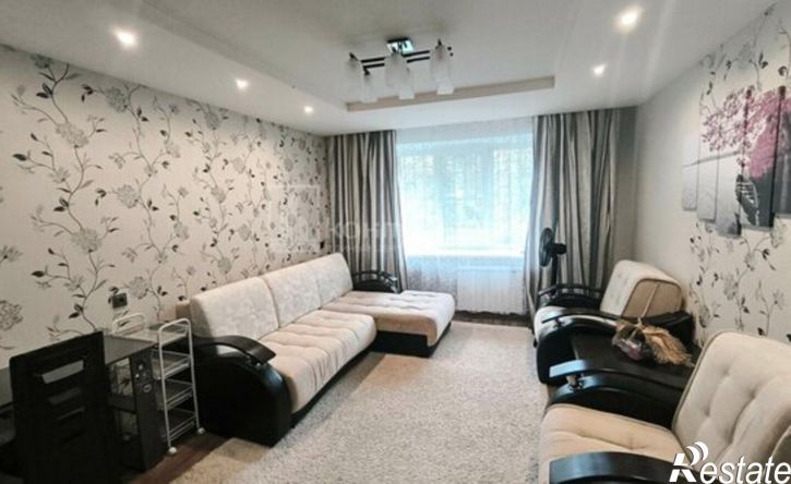 3-комн квартира пр-кт Строителей, 40,  д. 40