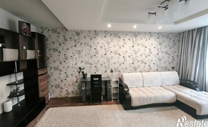 3-комн квартира пр-кт Строителей, 40,  д. 40