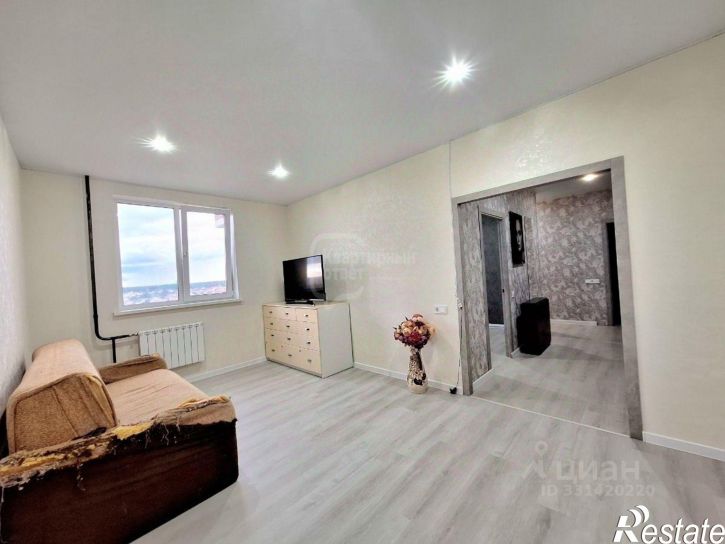 2-комн квартира ул Славная, 8,  д. 8