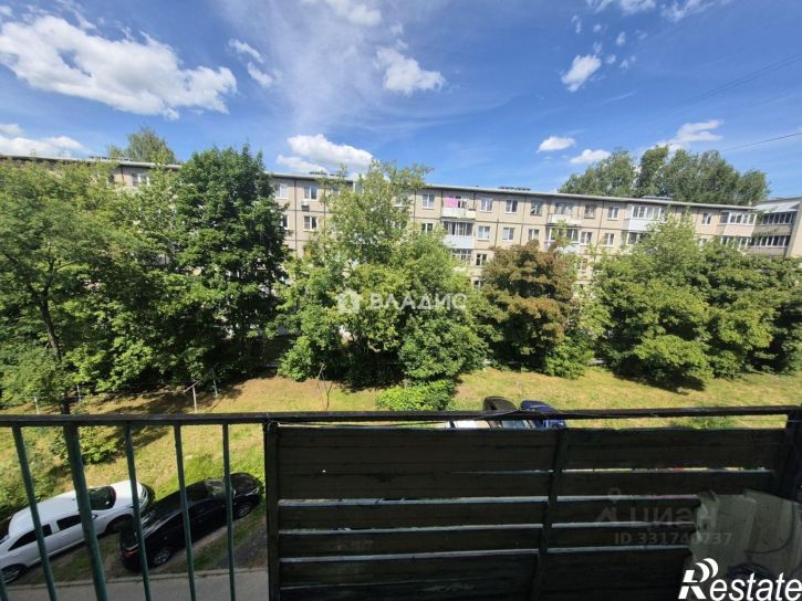 3-комн квартира пр-кт Строителей, 46Б,  д. 46Б