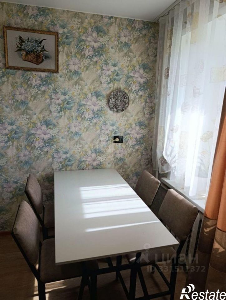 3-комн квартира ул Почаевская, 2б,  д. 2б