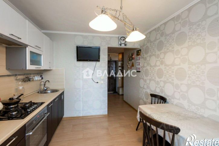 2-комн квартира ул Безыменского, 17г,  д. 17г