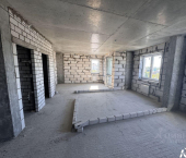 2-комн, 60 кв м, этаж 8/8 ул Мира, 90а