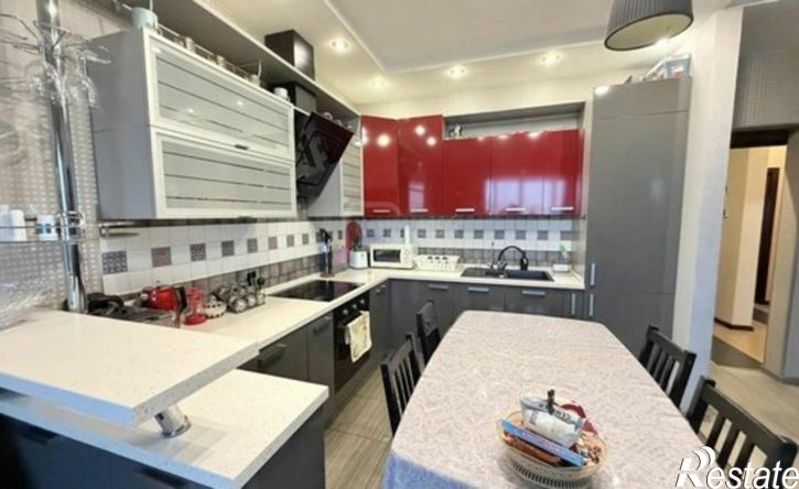 3-комн квартира пр-кт Строителей, 13Г,  д. 13Г