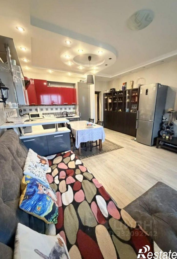3-комн квартира пр-кт Строителей, 13Г,  д. 13Г