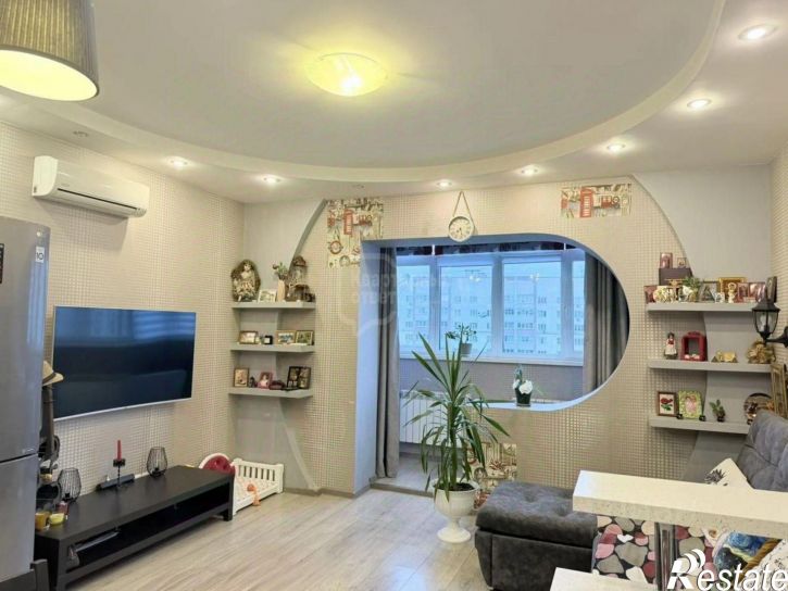 3-комн квартира пр-кт Строителей, 13Г,  д. 13Г