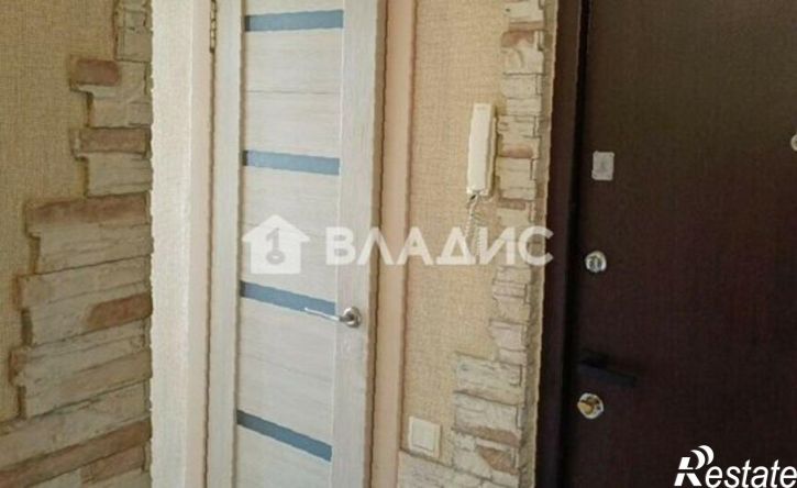 3-комн квартира ул Комиссарова, 9,  д. 9