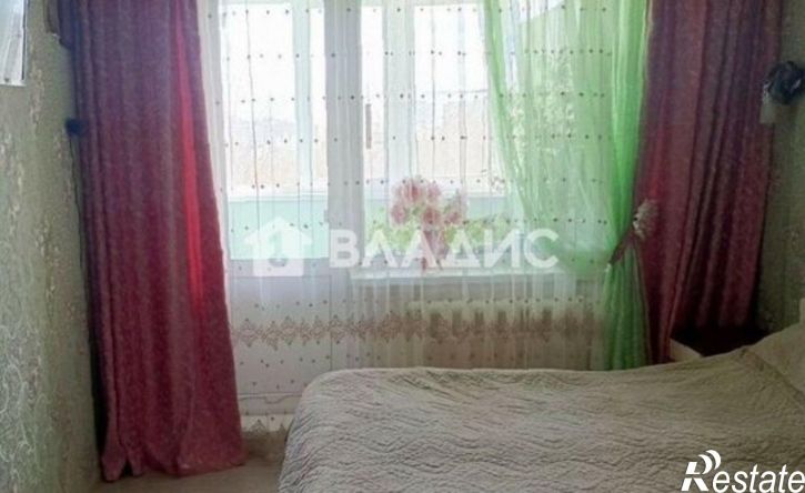 3-комн квартира ул Комиссарова, 9,  д. 9